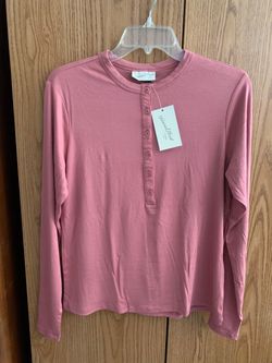 Women’s long sleeve shirt