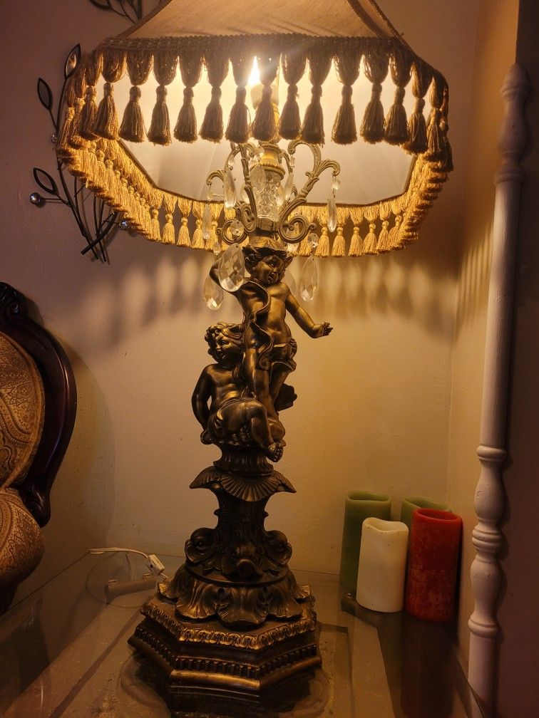 beautiful antique lamps 