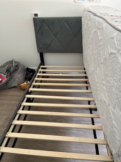 Twin bed