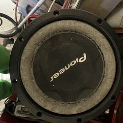 Two pioneer Subwoofer  speaker 4000 W
