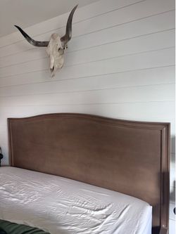 King crate and barrel sleigh bed