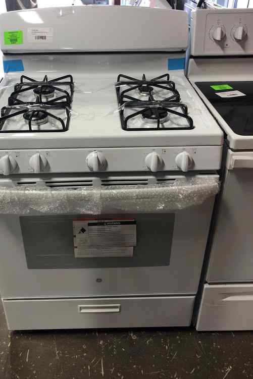 GE White Gas Stove Model JGBS30DEKWW UUNVQ for Sale in Dallas, TX OfferUp