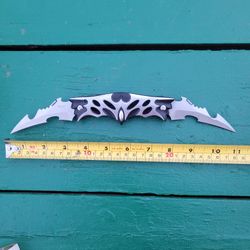 Double Bladed Folding Bat Knife