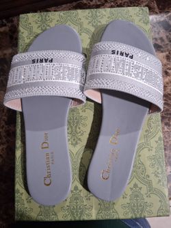 Christian dior 5.5