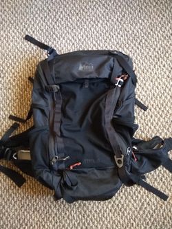 New REI Backpack Women's Small Trail 40 Hiking Camping Climbing Osprey Gregory North Face Manmmut Framed Hydration Compat Day Bag  Kids Juniors Boys