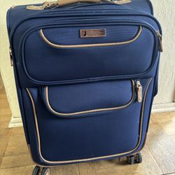 London Fog Suitcase Rolling Luggage Classic Authentic 