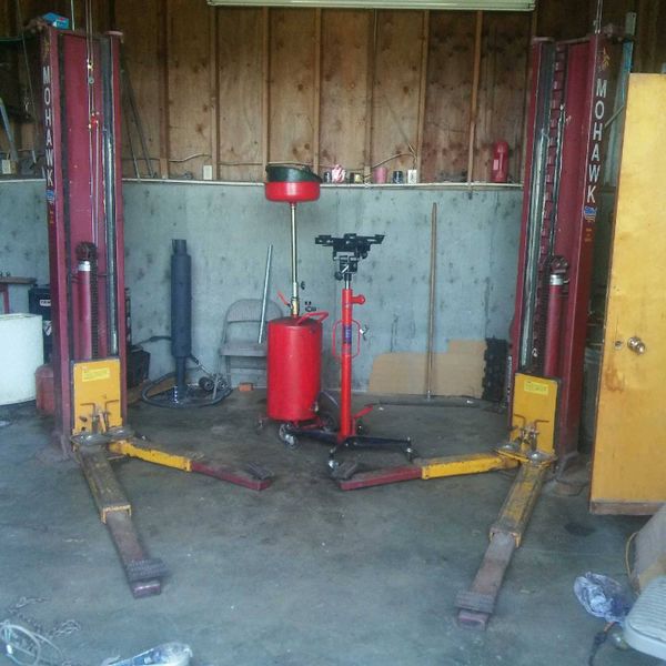 Mohawk professional Car lift and accessories for Sale in Lebanon, OR