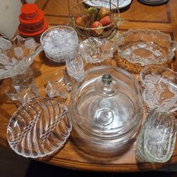 A Lot Of Plates And It Is Excellent Condition.
