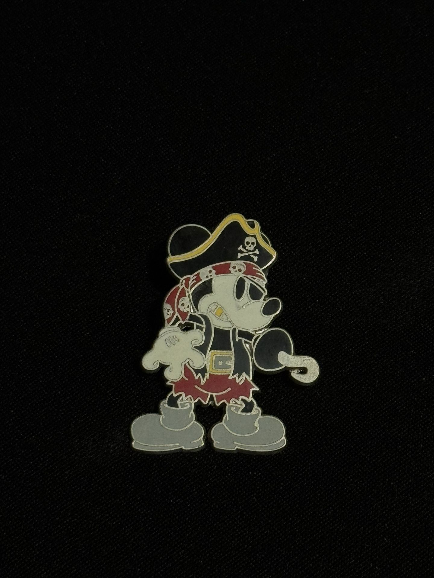 Disney Pirate Mickey Mouse Collectible Pin