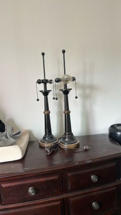 2 Lamps