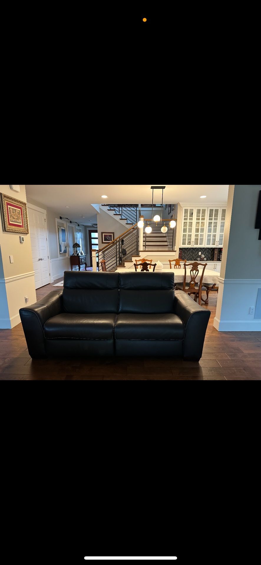 Italian Leather Love Seat Recliner Couch