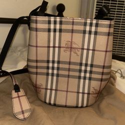 Burberry Bucket Bag 