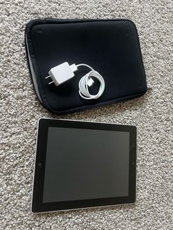 Apple iPad 16GB (Early Generation) Bundle with Charger & Sleeve