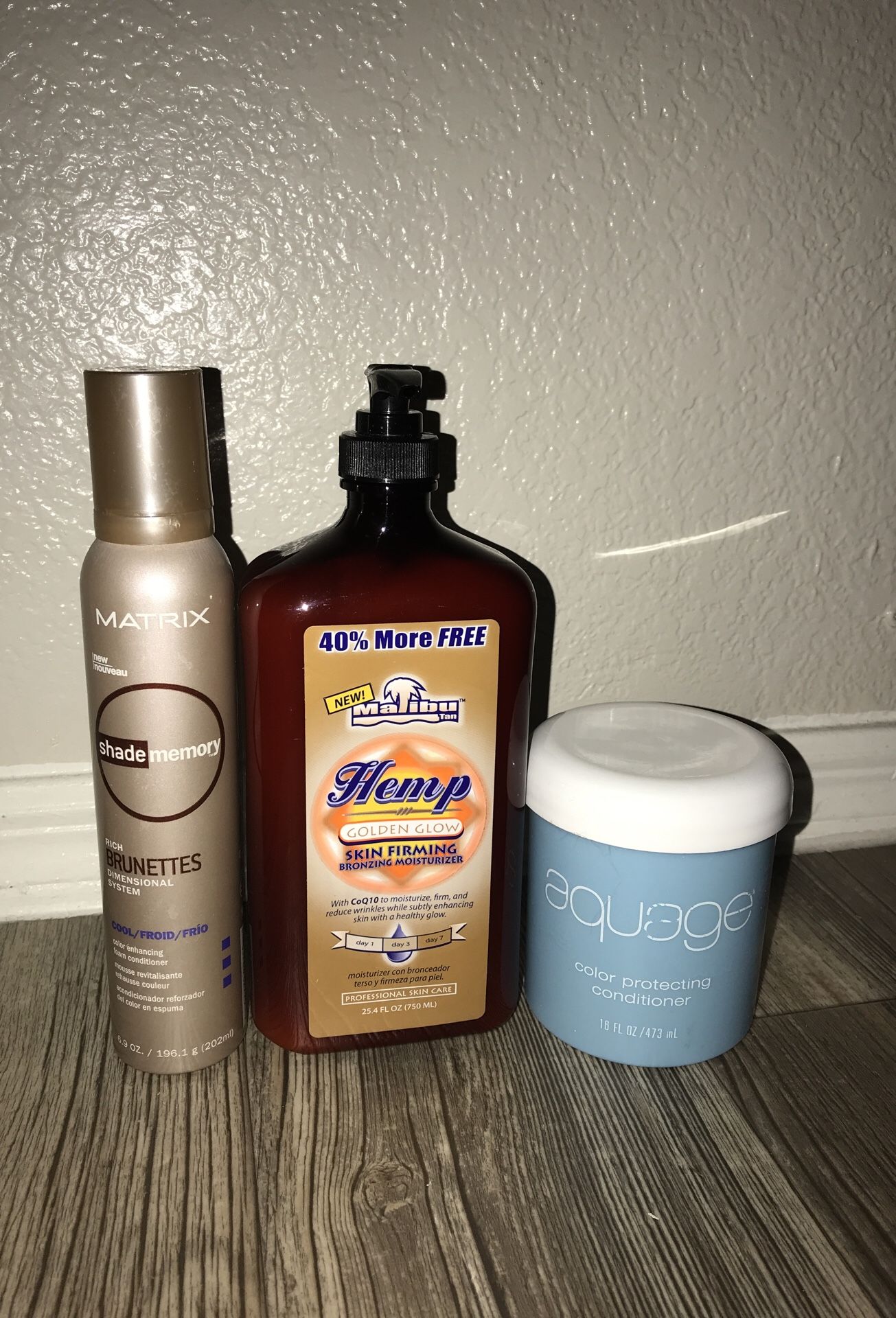Never been used Hemp golden glow bronzer lotion and color protection conditioner