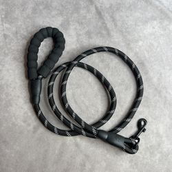 Dog Leash 5 FT Heavy Duty Braided Rope Reflective with Padded Handle Black