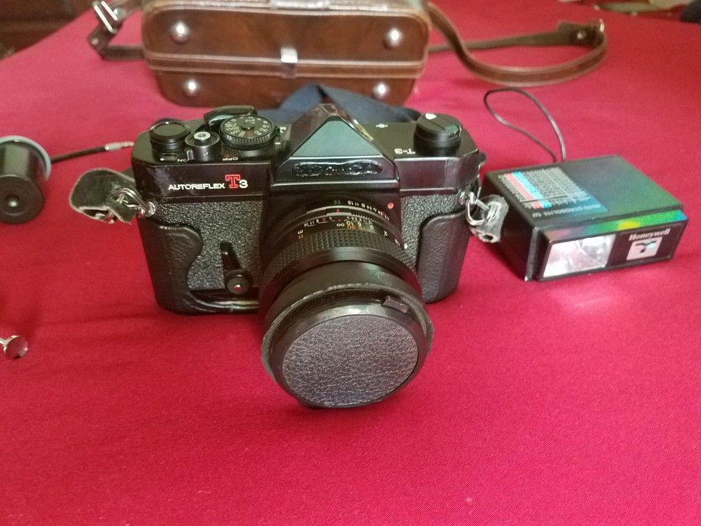 KONICA T3 AUTOREFLEX 35mm SLR Film Camera