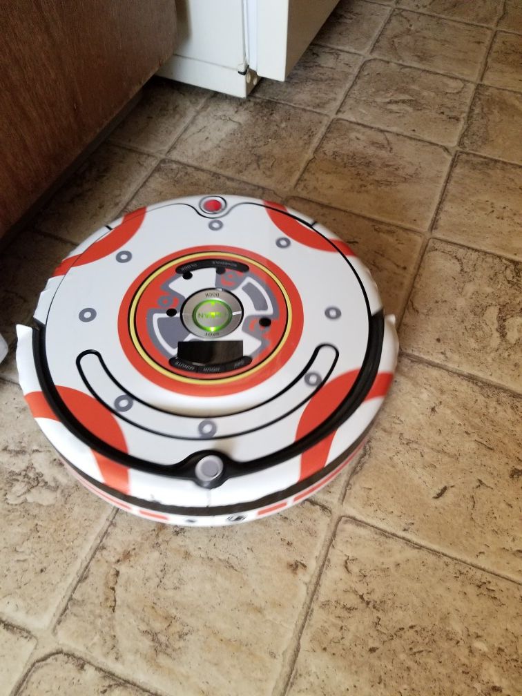 Roomba 650 (Star Wars Skin)