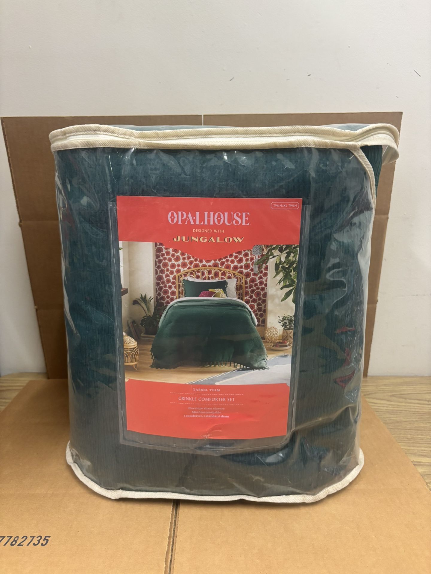 New Twin/Twin XL Tassel Trim Crinkle Comforter Set Green
