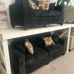 ON SALE: New Black Sectional