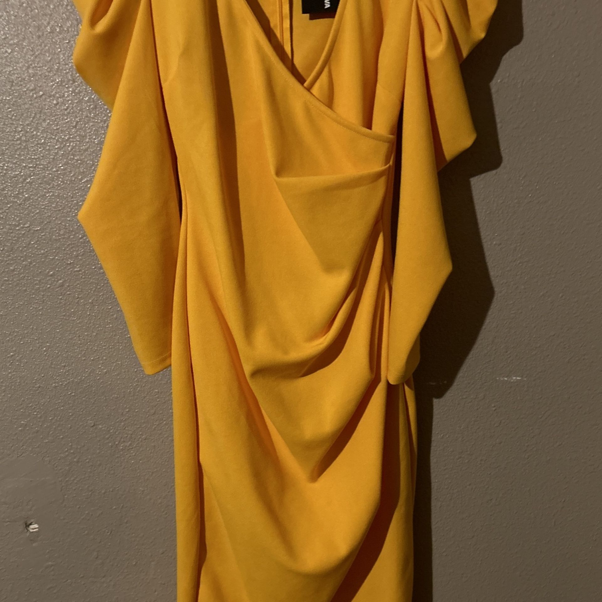 Yellow And White Dress Brand New Size Small 