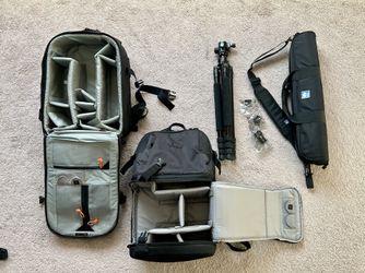 2 LOWEPRO BAGPACK
