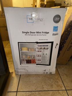Mainstays Single Door Mini Fridge