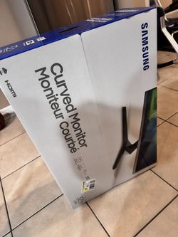 SAMSUNG CURVED MONITOR 32"