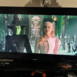 40” Inch SAMSUNG TV