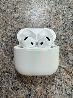 Apple AirPods 4 ANC A3059 good condition