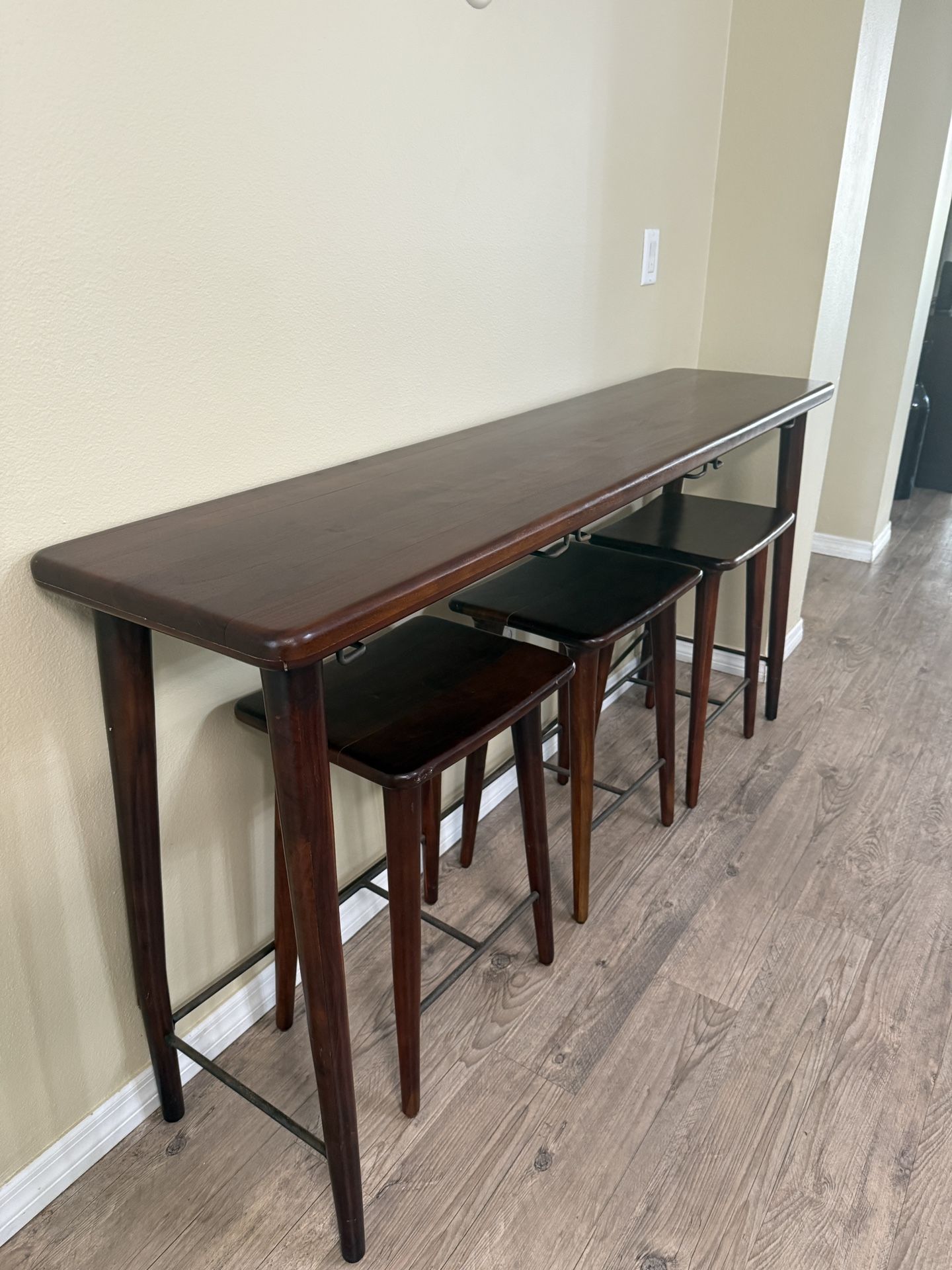 Used Cherry Wood Bar With Bar Stools