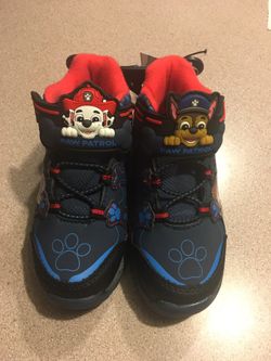 NWT paw patrol sneakers size 7