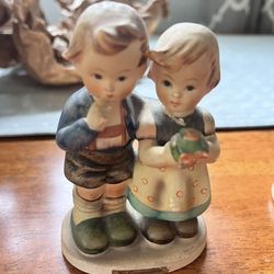 Hummel Figurines (8)