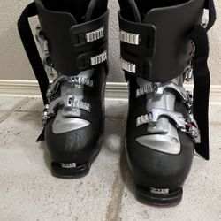 Salomon Ski Boots Mens Size 12 