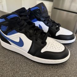 Air Jordan 1 Racer Blue Size 4.5Y
