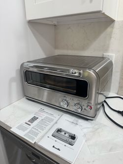 Breville Smart Oven® Pizzaiolo Pizza Oven