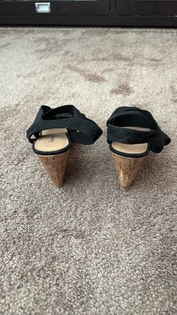 American eagle high heel shoes