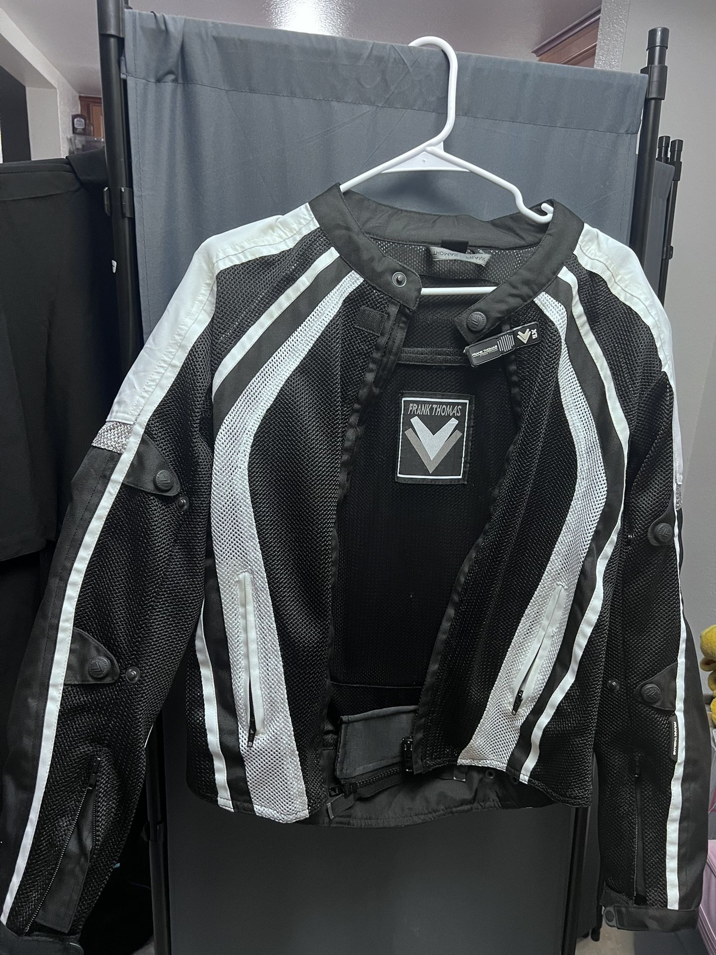 Women’s Medium Riding Jacket