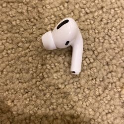 right replacement airpod
