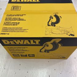 DeWalt 10” Single Bevel Compound Miter Saw 