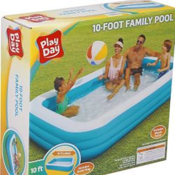 Play Day Family Pool