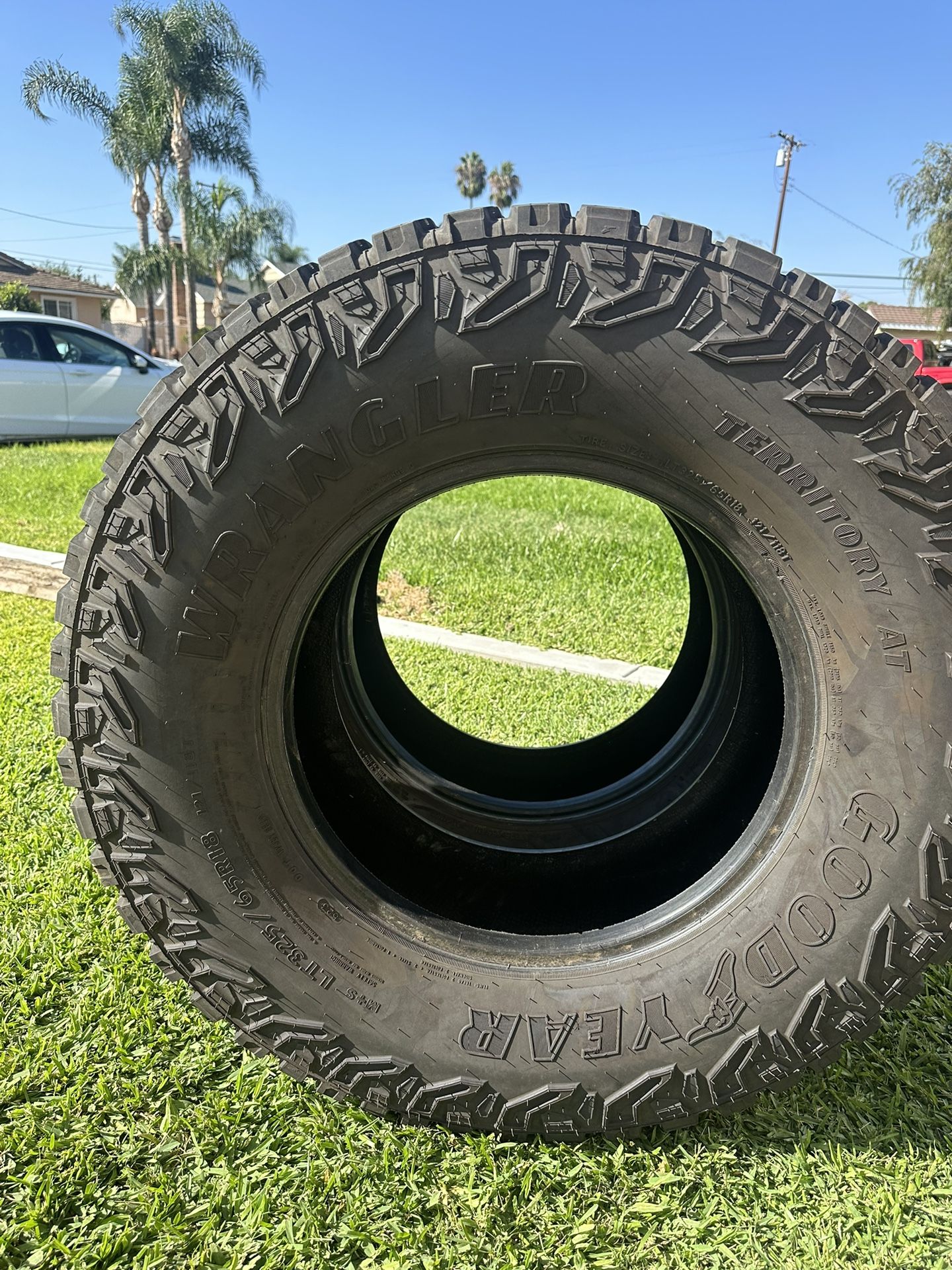 325/65/R18