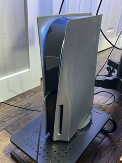 Base PS5 w/ Disk Drive