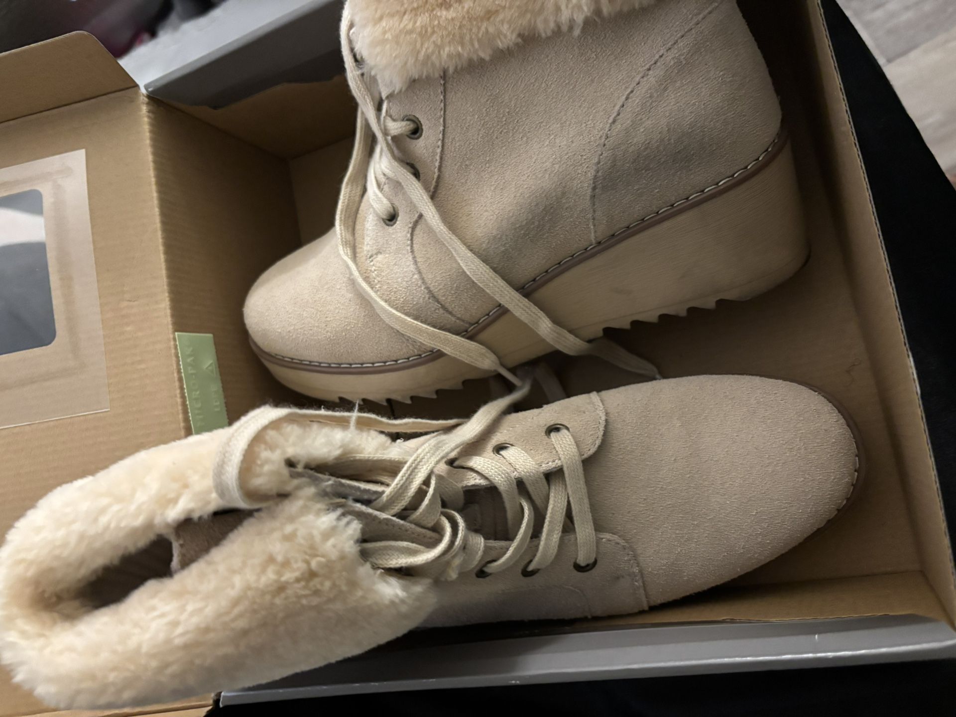 Boots Cream Size 10 From Macys