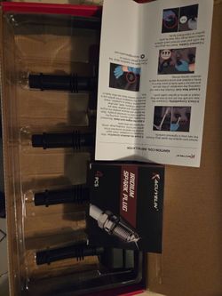 Ignition coil and spark plugs