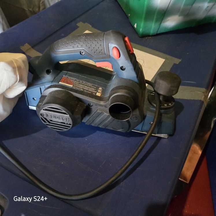 BOSCH PLANER