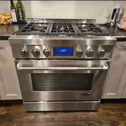 Jenn Air 6 Burner Gas Stove Oven with Touch Screen
