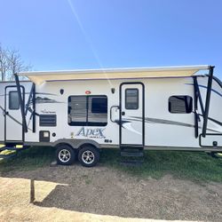 2016 COACHMAN 1 Bed 2 Door 29FT