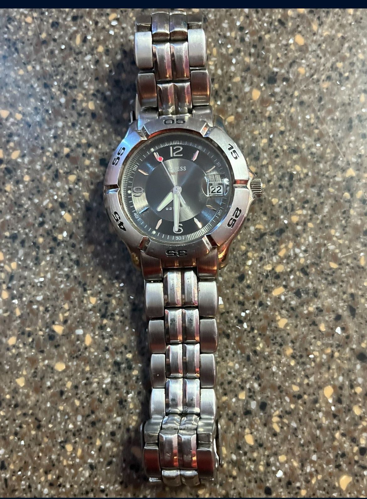 Guess Quartz Silver With Date Watch