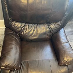 Recliner Good Condition 