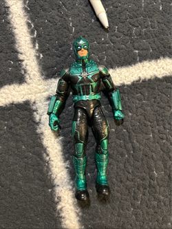 Marvel Legends Captain Marvel